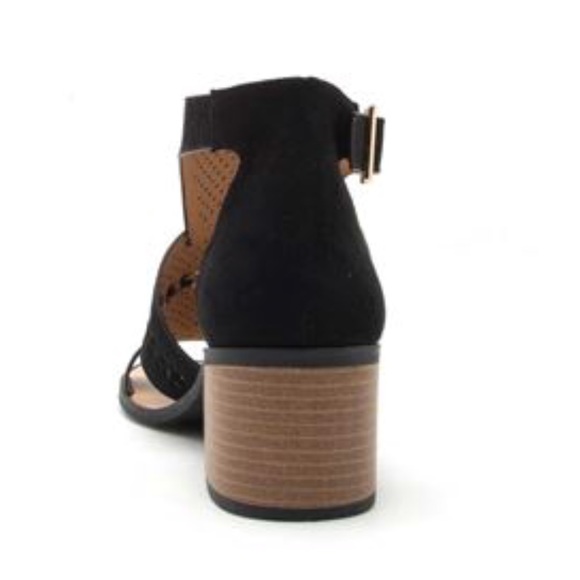 NWT Timeless Perforated Stylish Faux Suede Adjustable Strap Black Shoes - Picture 4 of 6